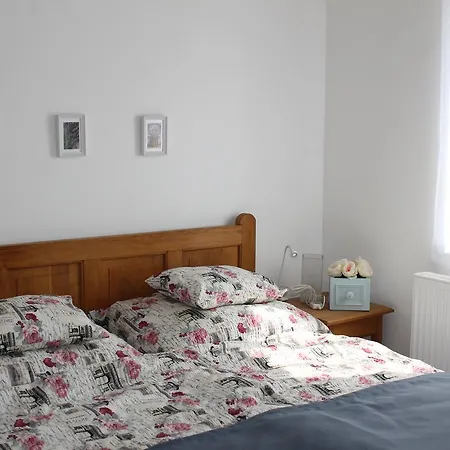 Mint Vendeghaz Maganszallashely Apartment